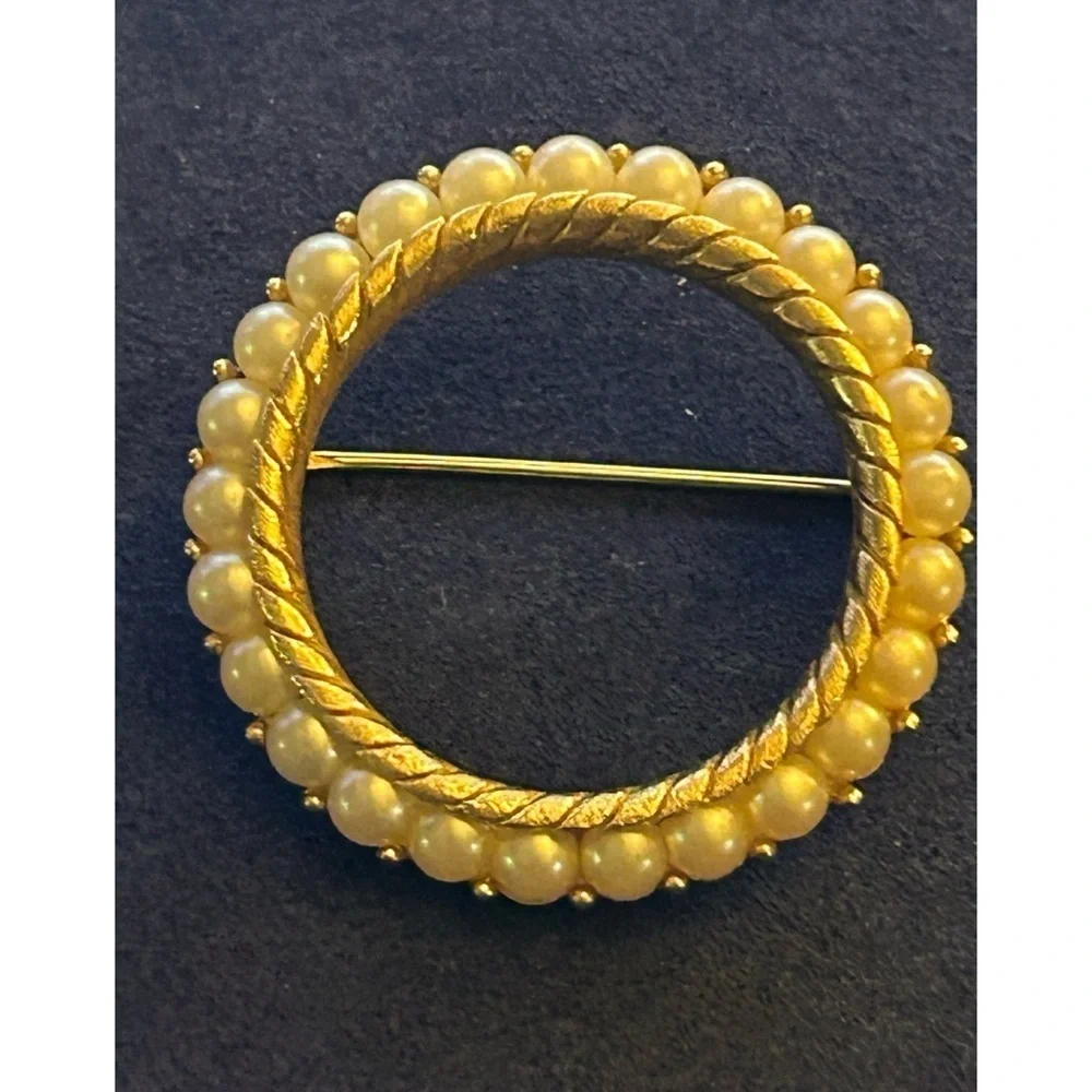 Trifari Gold Tone Crown Pearl Wreath Brooch